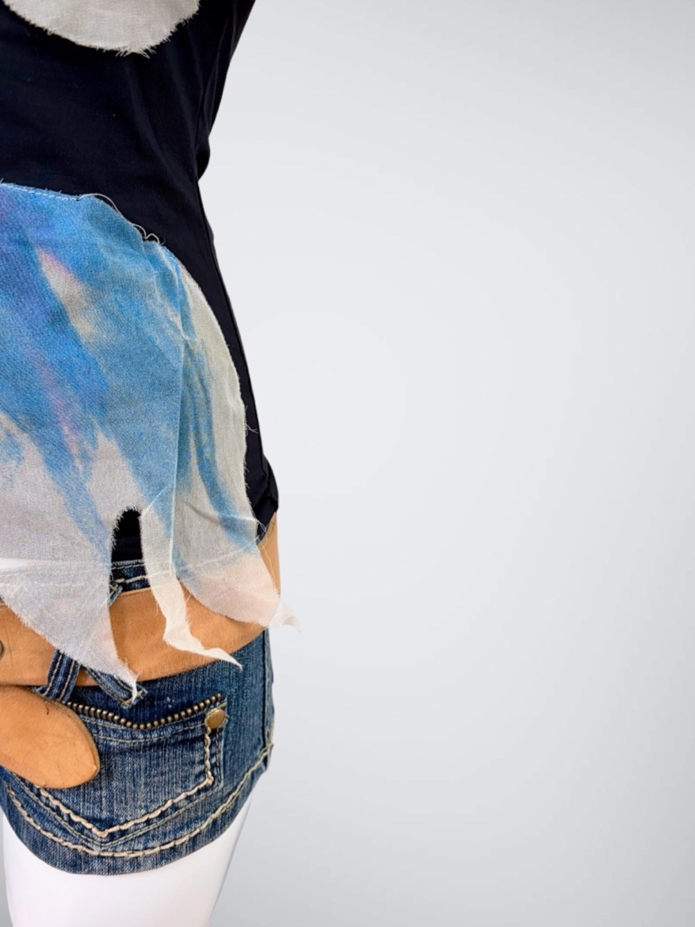 RARE Archival Vintage Moschino Betta Fish Graphic Top Distressed Mesh Overlay Y2 - Picture 4 of 13